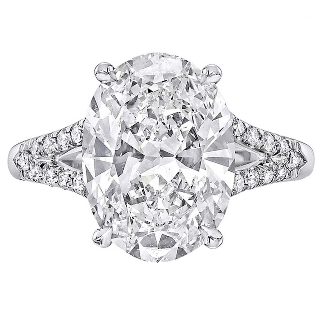 4.17 Carat Oval-Cut Diamond platinum Engagement Ring