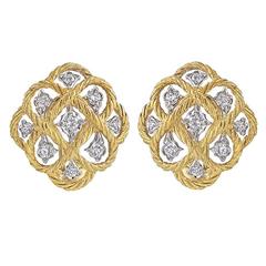 Buccellati Diamond Gold Etoilee Button Earrings