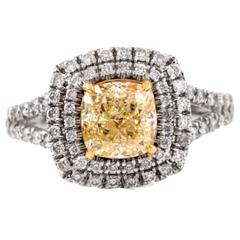 Vintage 2.66 carat Certified Natural Fancy Yellow Diamond Gold Engagement Ring