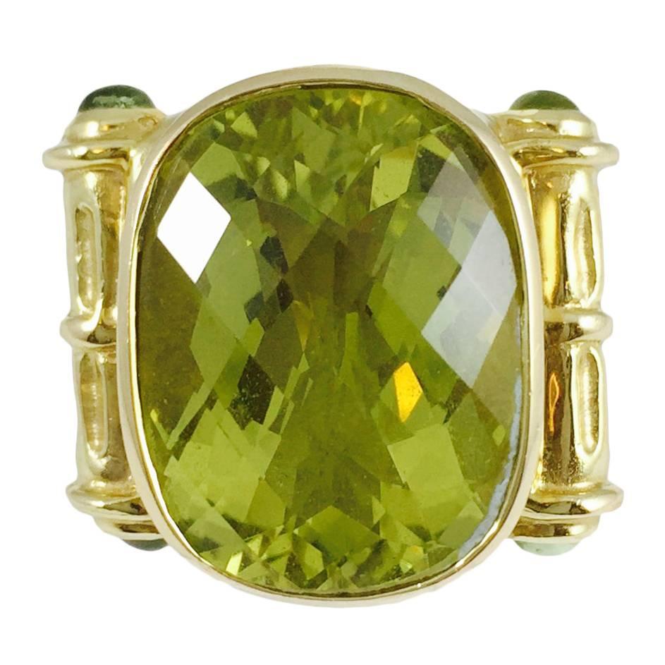 Beeindruckender Peridot-Goldring