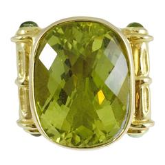 Beeindruckender Peridot-Goldring