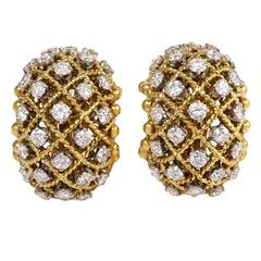 1960s Van Cleef & Arpels Diamond gold Earrings