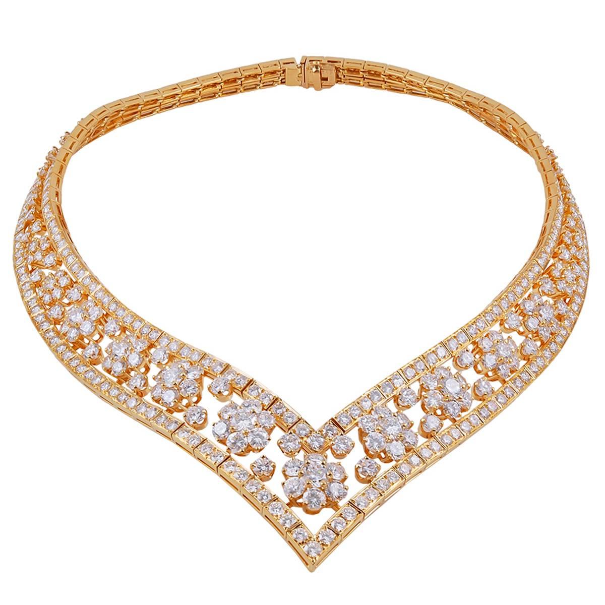 Van Cleef 
Arpels Diamond Snowflake Necklace