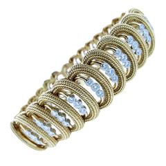 Sophicated Overlapping Diamond Link Bracelet
