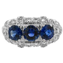 1940's Vintage Three Stone Sapphire & Diamond Ring