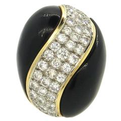 Impressive Onyx Gold Diamond Ring