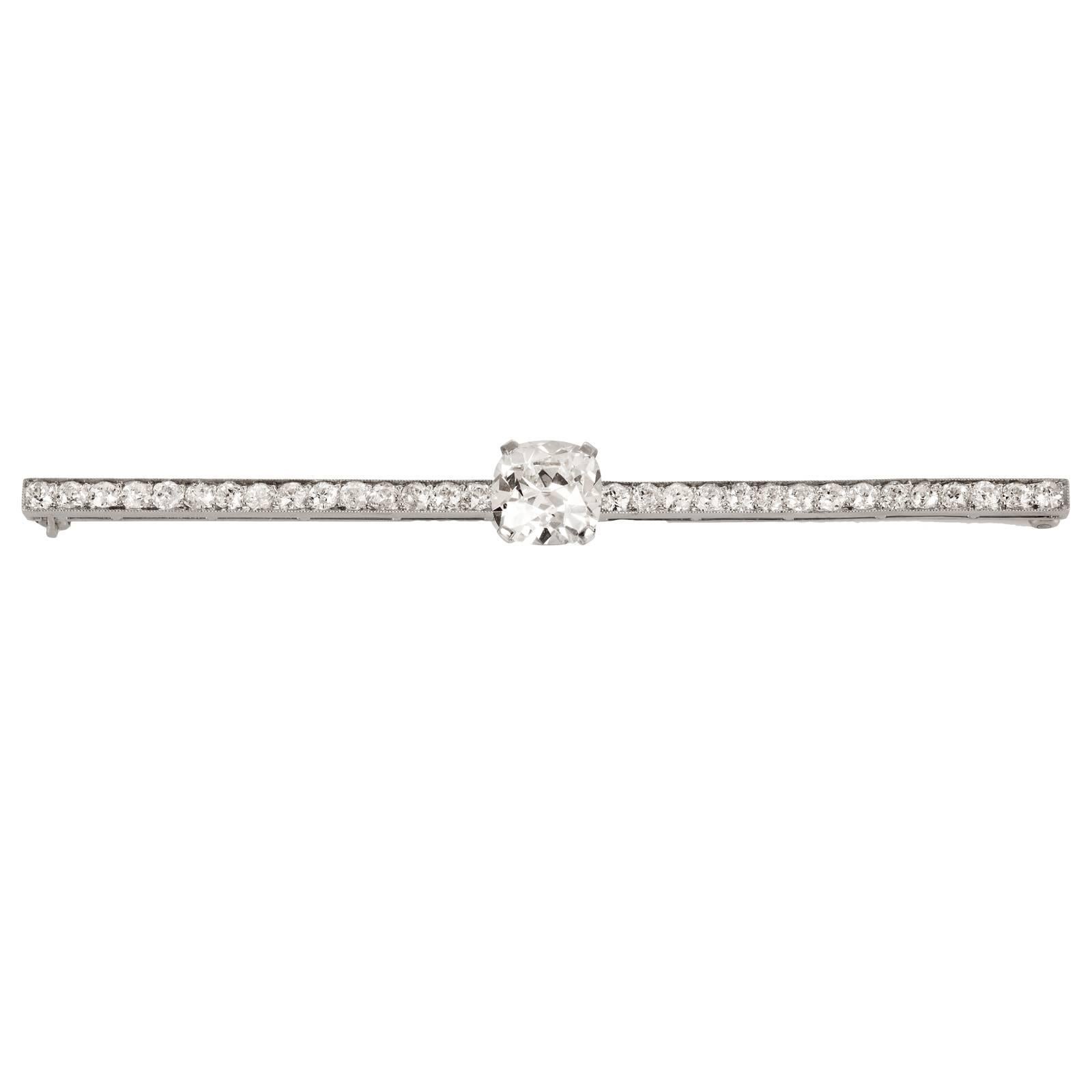 Cartier 3.14 Carat Diamond Platinum Bar Brooch For Sale