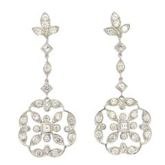 Impressive Kwiat Crochet Diamond Gold Drop Earrings