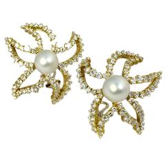 Seesterne-Ohrclips aus Perlen und Diamanten in Gold 