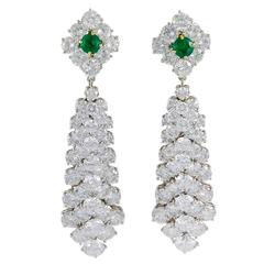Van Cleef & Arpels Emerald Diamond Platinum Earrings 4