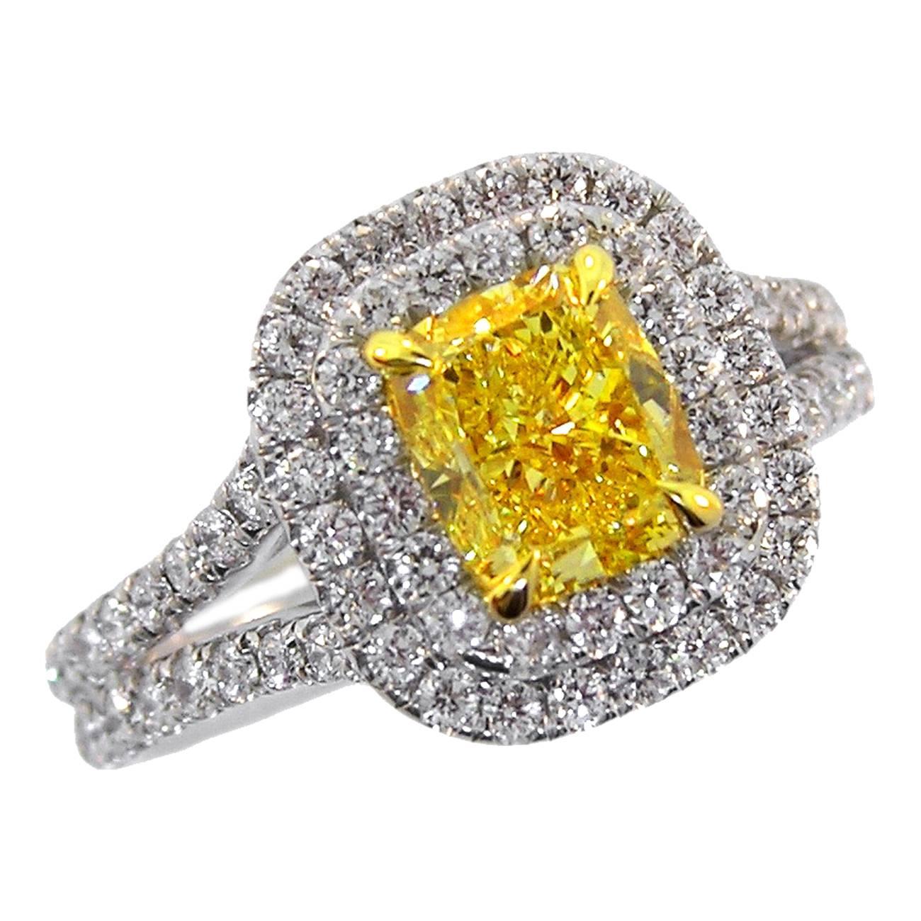 1.57 Natural Canary Diamond Platinum Ring For Sale