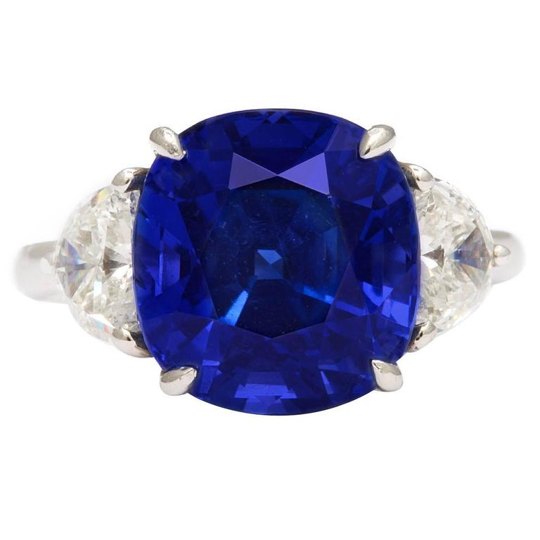 Mid-Century Sapphire Diamond Platinum Ring For Sale at 1stDibs