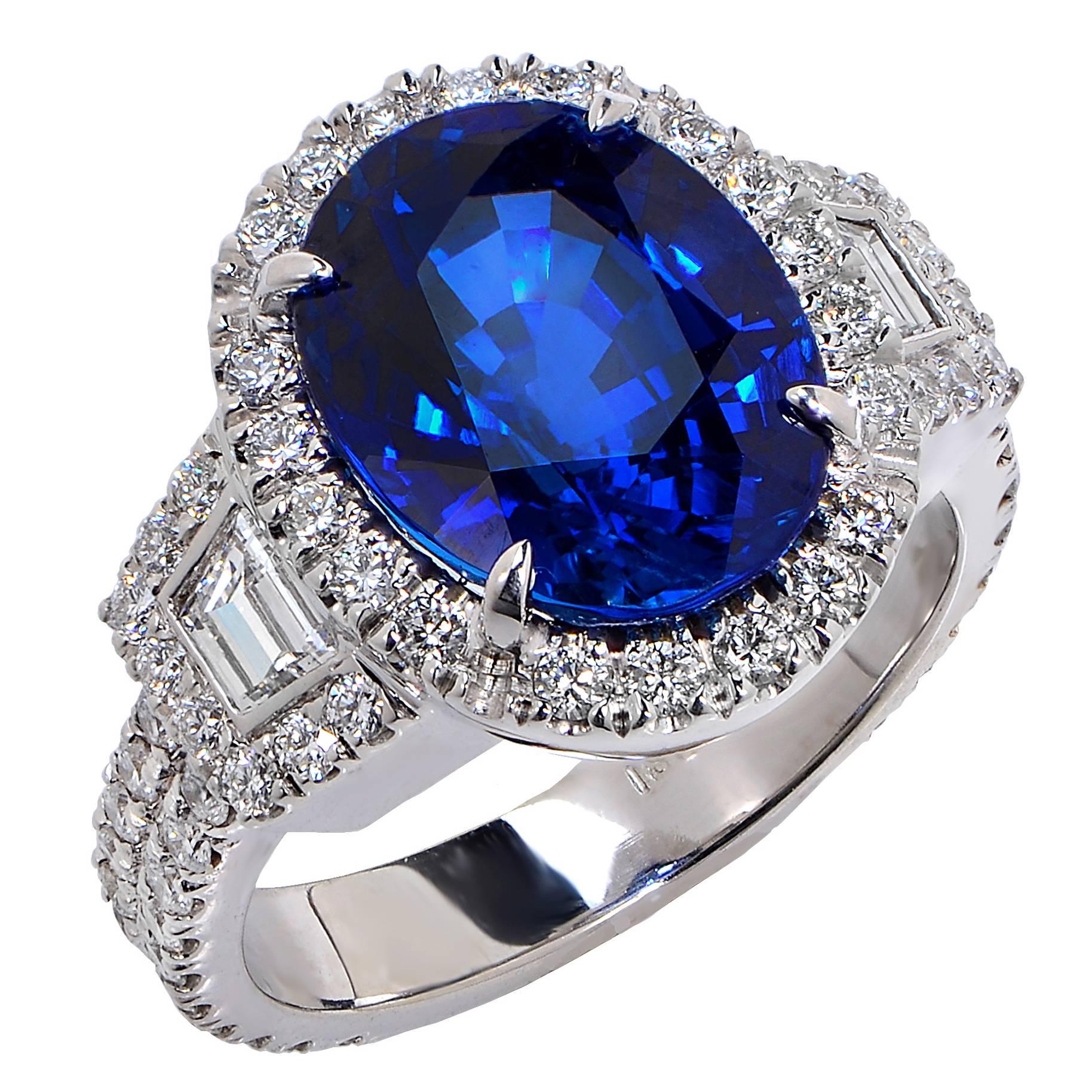 Vivid Diamonds Stunning 6.22 Carat Sapphire Diamond Gold Ring