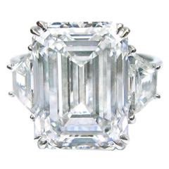 8.51 Carat GIA Cert Emerald Diamond Platinum Ring 8.51 Carat GIA Cert Emerald Diamond Platinum Ring