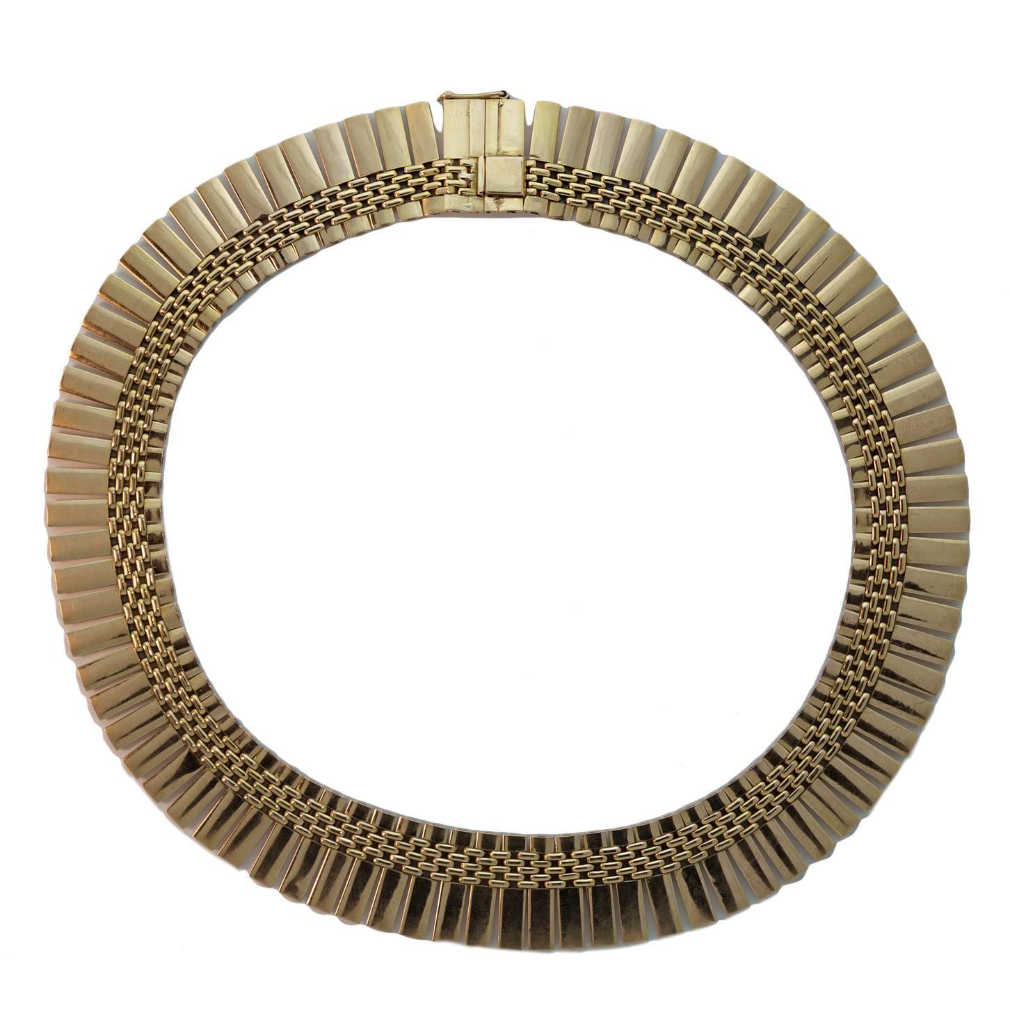 Retro Gold Collar Necklace