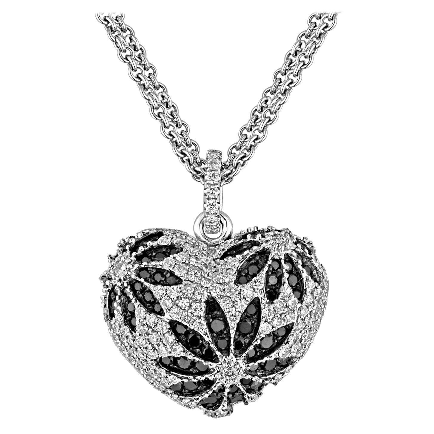 Collier pendentif cœur en or avec diamants noirs et blancs de 1,84 carat