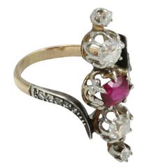 Antique Early 20th Century Natural Burmese Ruby Diamond Gold Ring