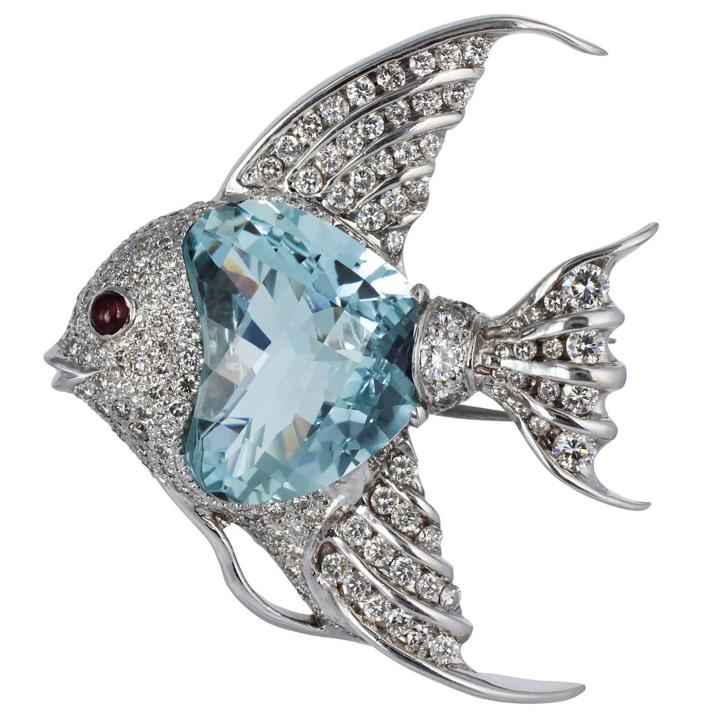 24 Carat Aquamarine Diamond Gold Angelfish Pin For Sale