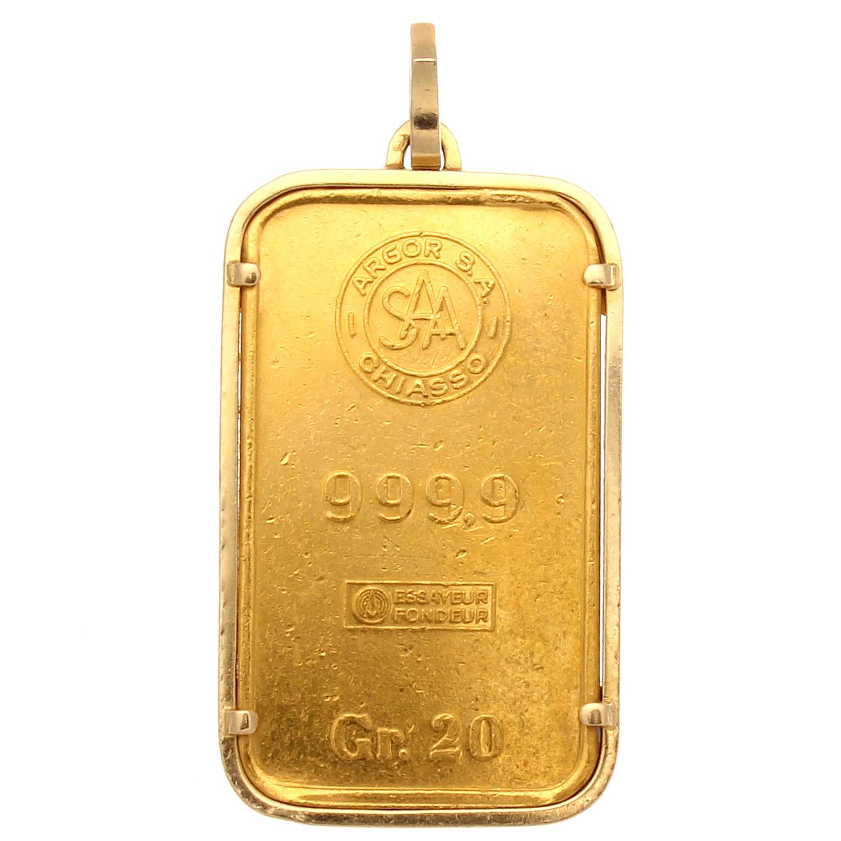 Cartier Gold Bar Pendant