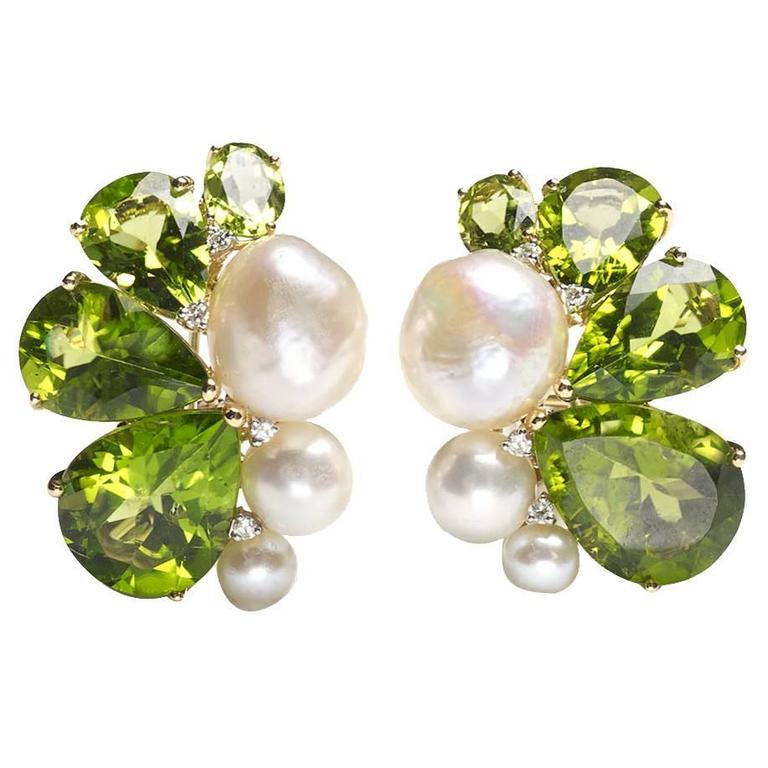 Peridot Pearl Diamond Gold Earrings For At 1stdibs Peridot Pearl Diamond Gold Earrings For