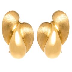 Henry Dunay Gold Sabe Finish Earrings