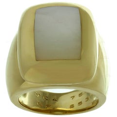 Van Cleef & Arpels Babylon Mother of Pearl Gold Ring