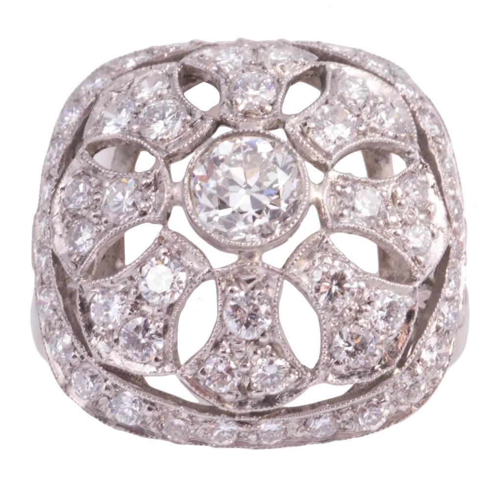 1940s Art Deco Diamond Platinum Filigree Ring For Sale