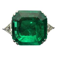 Important 17 Carat Emerald Diamond Gold Ring