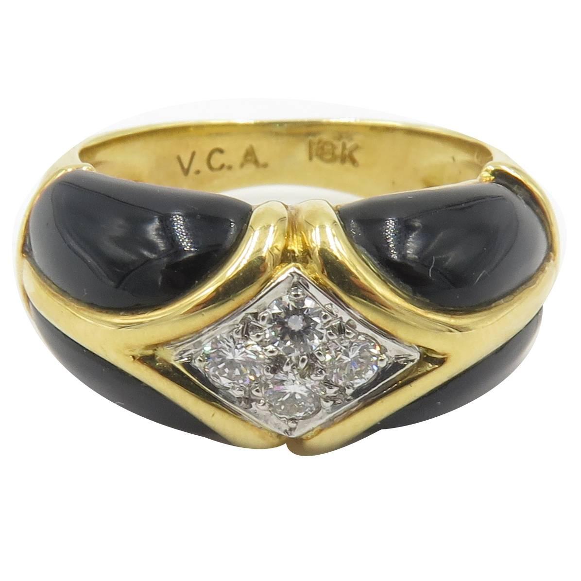 Van Cleef & Arpels Black Onyx Diamond Gold Ring