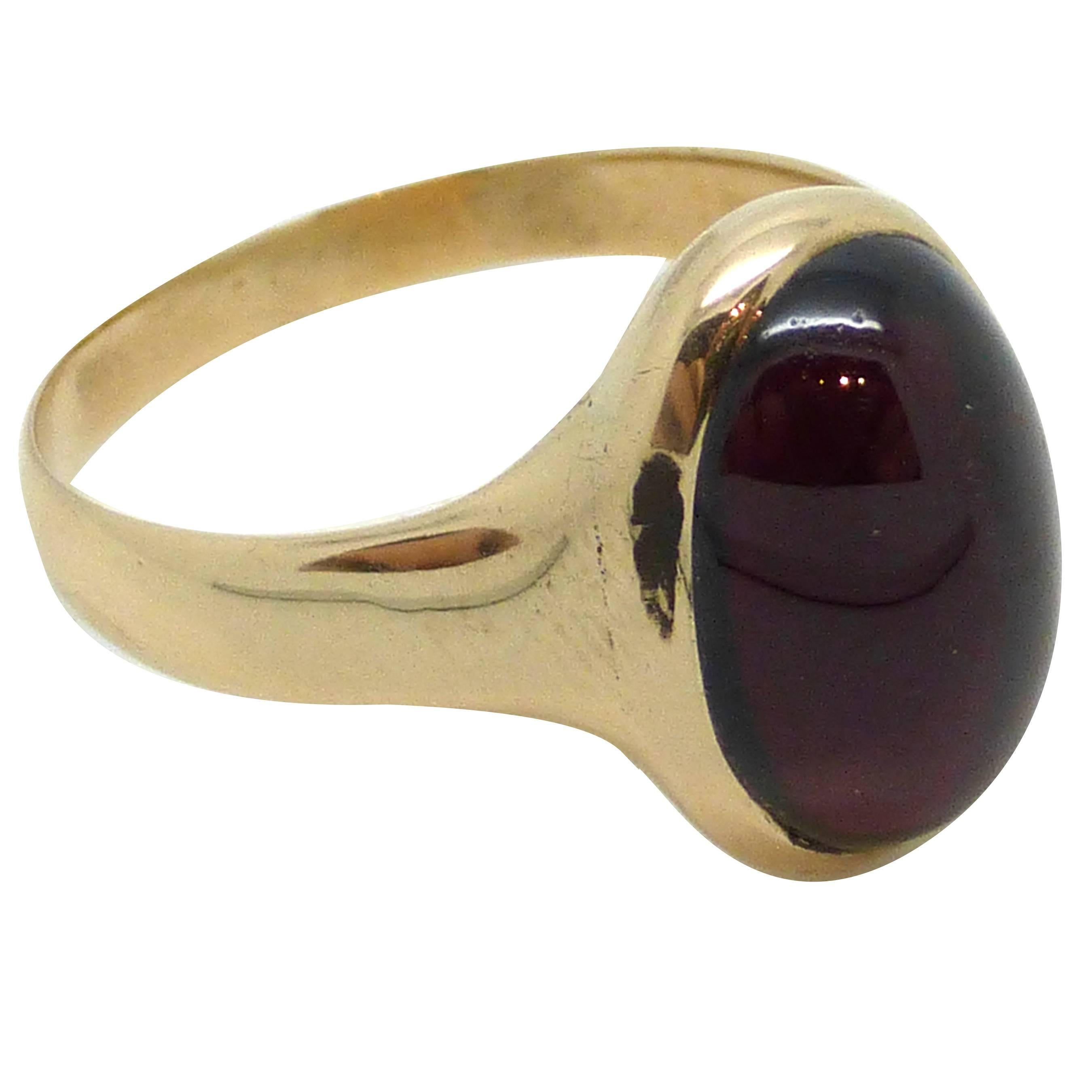 1910s Edwardian Cabochon Garnet Gold Ring