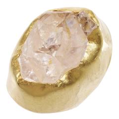 Bague en or tibétain en cristal non taillé