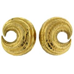 David Webb Large Hammered Gold Swirl Motif Earrings 12