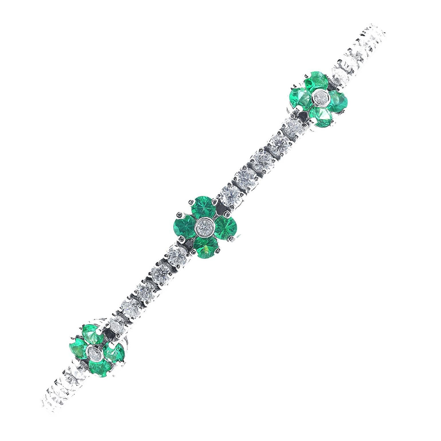 Emerald Diamond Gold Floral Motif Bracelet