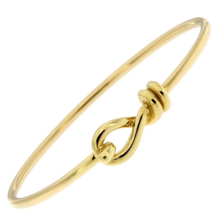 Jona 18 Karat Yellow Gold Knot Bangle Bracelet For At 1stdibs Jona 18 Karat Yellow Gold Knot Bangle Bracelet For