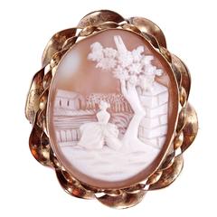  Victorian Cameo Gold Brooch