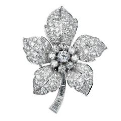6.00 Carats Diamonds Platinum Flower Pin 2