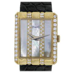 Piaget Damen- Automatik-Armbanduhr aus Gelbgold mit Diamant-Perlmutt-Zifferblatt