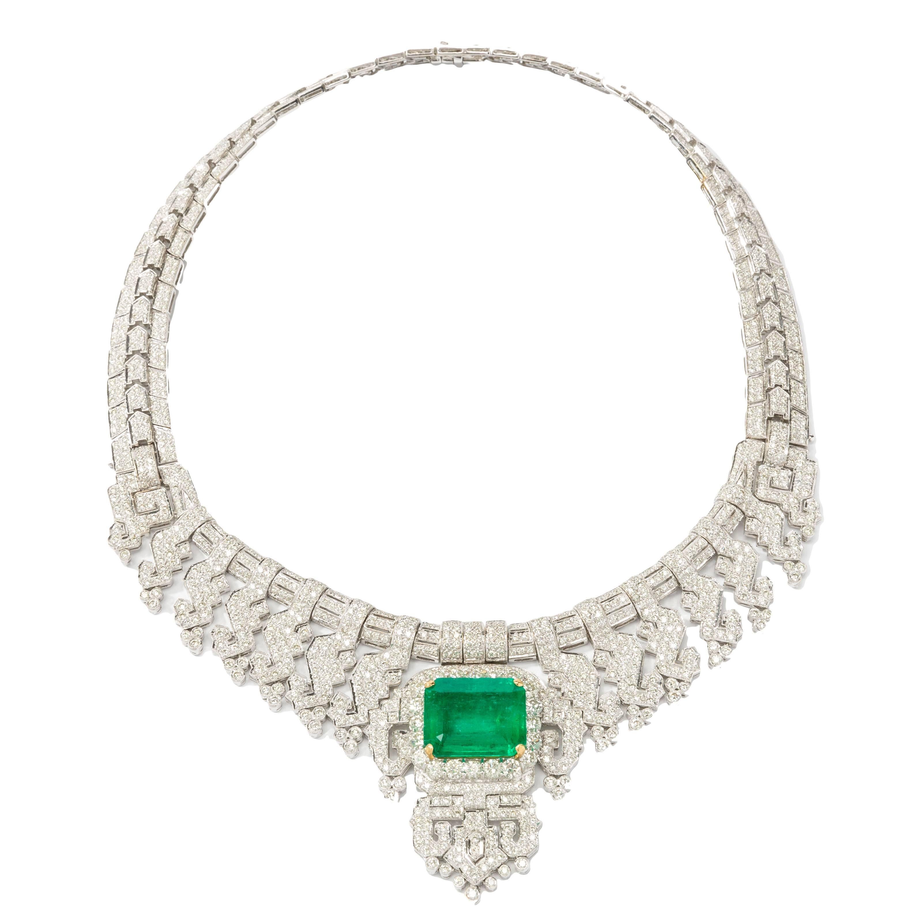 24.40 Carat Emerald Diamonds 18 Carat Gold Necklace