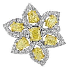 Fancy Yellow and White Diamonds Gold Flower Ring 8