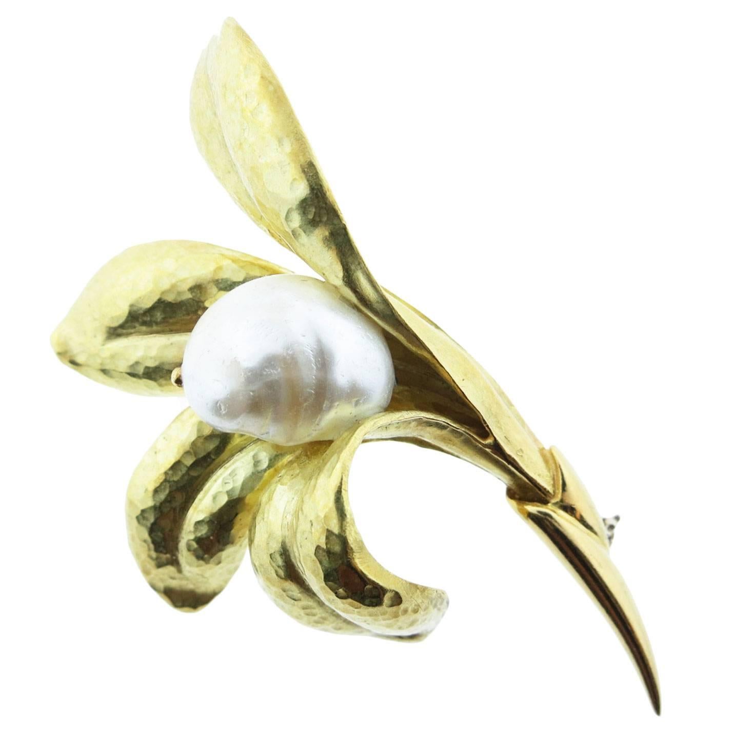  Graceful Hammered Finish South Sea Pearl Gold Flower Brooch For Sale