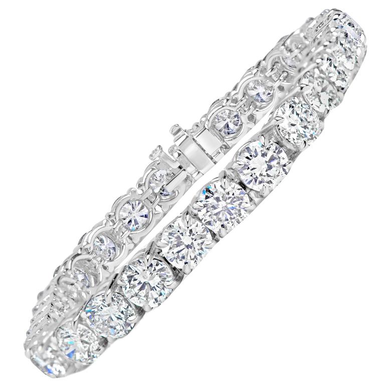 Tennis Bracelet 18 Carats Total Weight For Sale at 1stdibs
