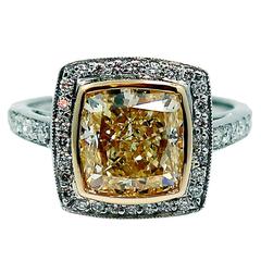 5.55 Carat Fancy Light Yellow Radiant Diamond Gold Platinum Engagement Ring 9