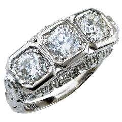 Antique 1.50 Carat Diamond Gold Ring 9