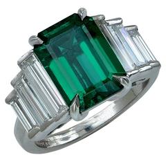 Gorgeous 3.33 Carat Emerald Diamond Platinum Ring