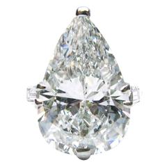 Cartier 8::20 Karat Birne Diamant Platin Ring