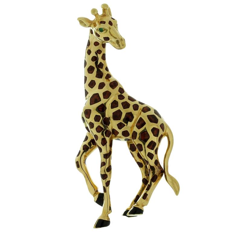 giraffe brooch