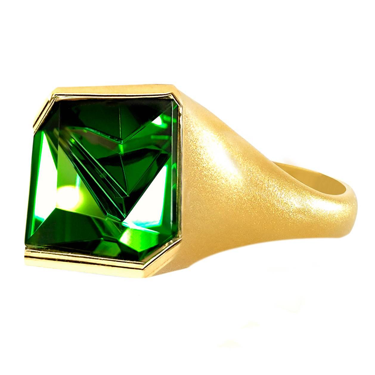 Atelier Munsteiner Abstract Cut Green Tourmaline Gold Ring