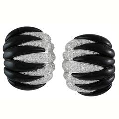 Sabbadini Onyx Diamond Gold Ear Clips 9