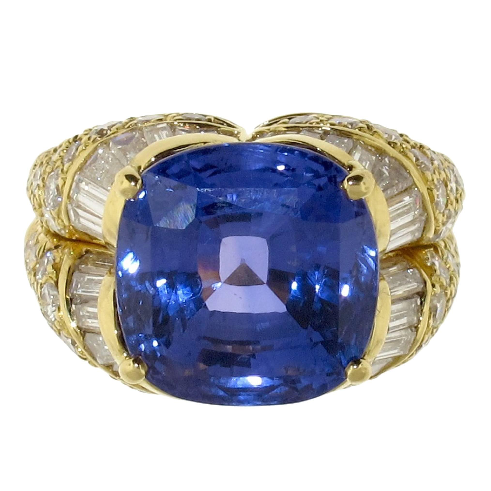 1980s Bulgari 14.13 Carat GIA Certified Sapphire Diamond Gold Ring