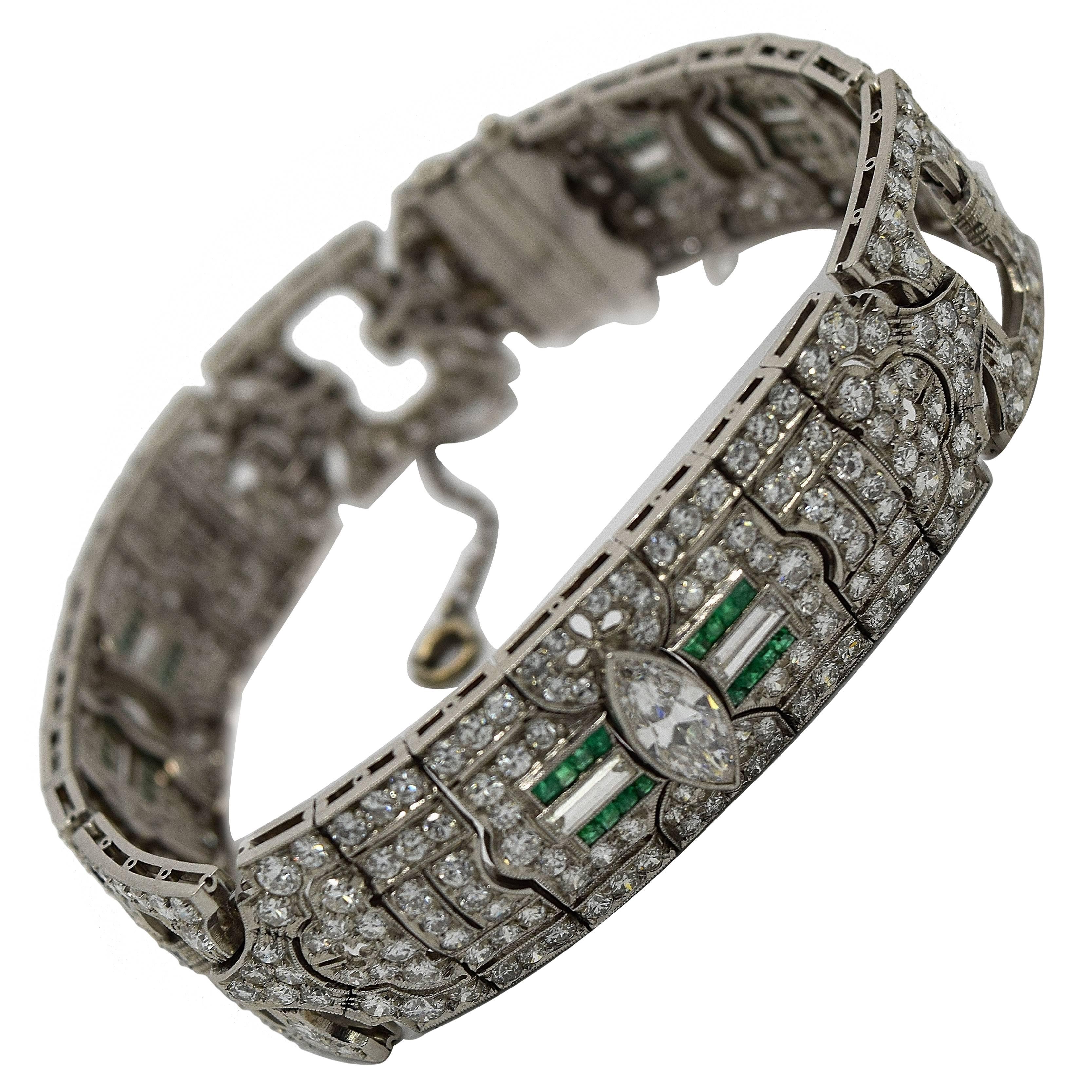 1920s Art Deco Emerald Diamond Platinum Bracelet For Sale